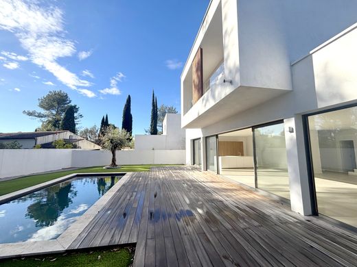 Villa in Saint-Clément-de-Rivière, Hérault