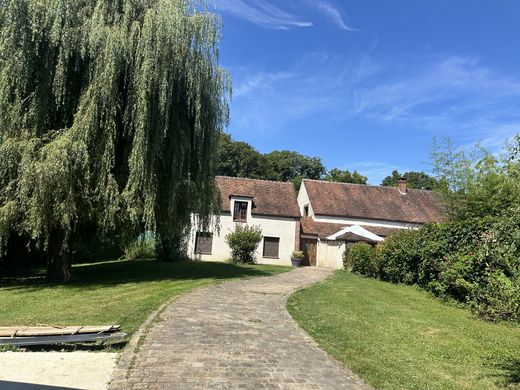 Luxury home in Sens, Yonne