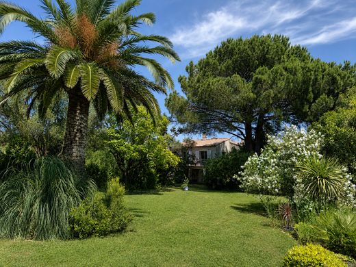 Villa Garons, Gard