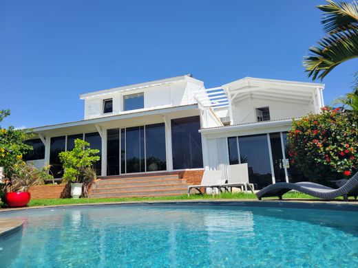 Luxury home in Le François, Martinique