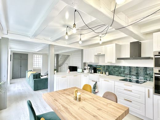 منزل ﻓﻲ Orgeval, Yvelines