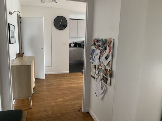 Apartament w Joinville-le-Pont, Val-de-Marne