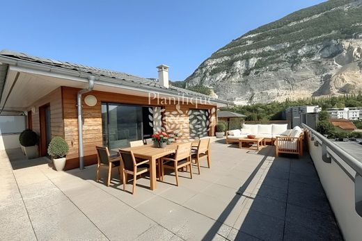 Apartment in Étrembières, Haute-Savoie
