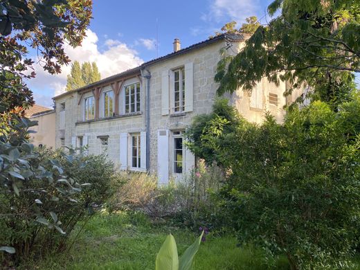 Maison de luxe à La Réole, Gironde