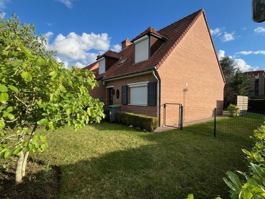 Luxe woning in Wasquehal, North