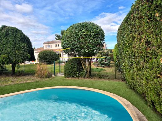 Luxury home in Montélimar, Drôme