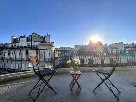 Apartment in La Muette, Auteuil, Porte Dauphine, Paris