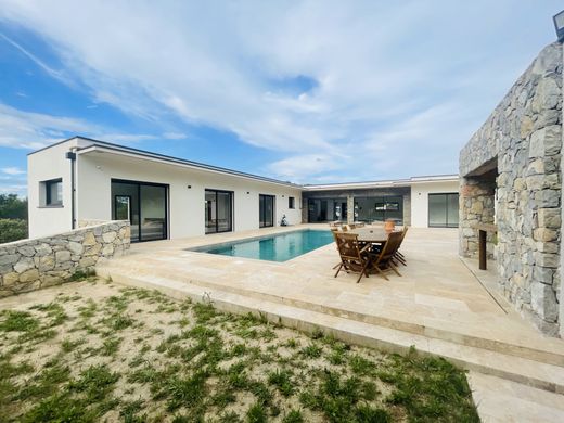 Villa in Nîmes, Gard