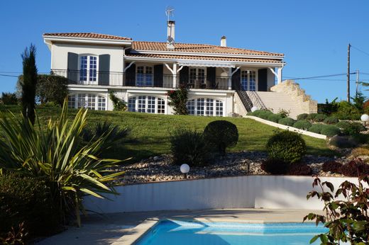 Luxe woning in Marmande, Lot-et-Garonne