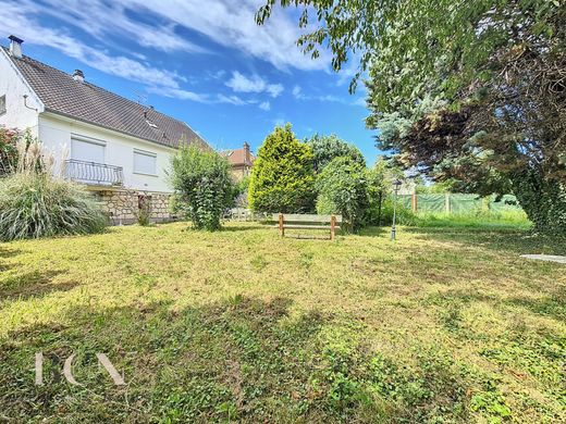 Luxury home in Baillet-en-France, Val d'Oise