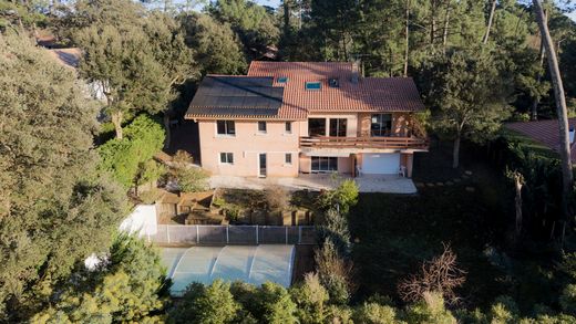 Lüks ev Soorts, Landes