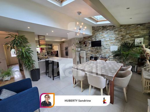 Luxury home in Livry-Gargan, Seine-Saint-Denis