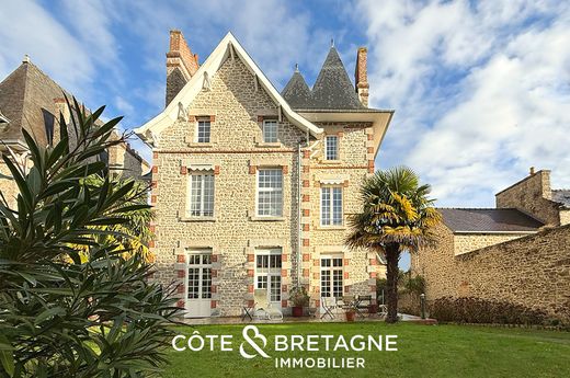 호화 저택 / Dinan, Côtes-d'Armor