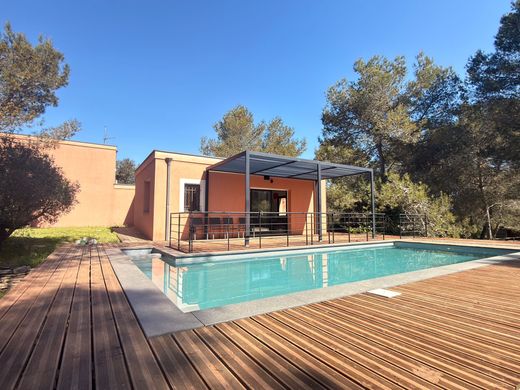 Villa in Nîmes, Gard