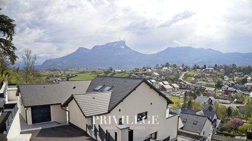 Villa en Chambéry, Saboya