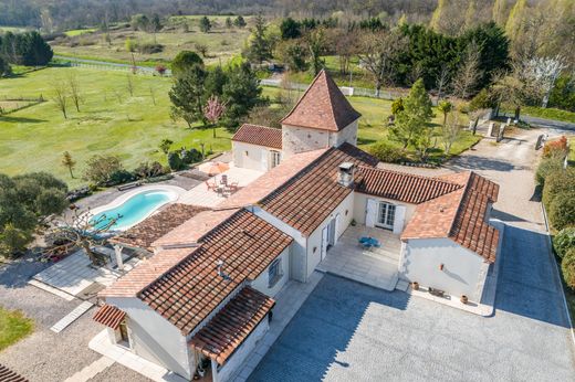 Luxury home in Penne-d'Agenais, Lot-et-Garonne