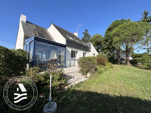 Luxury home in Locmariaquer, Morbihan