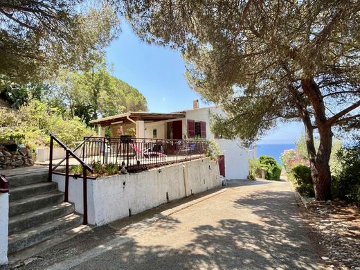Luxury home in Casaglione, South Corsica