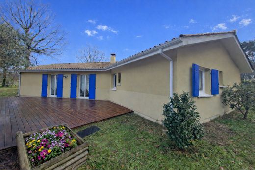 Luxury home in Le Teich, Gironde