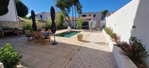 Luxury home in Marseille, Bouches-du-Rhône