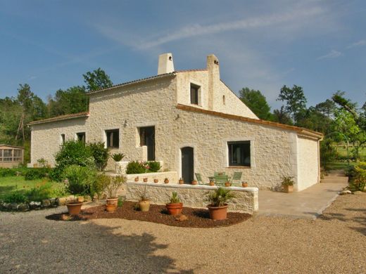 Luxury home in Bagnols-en-Forêt, Var