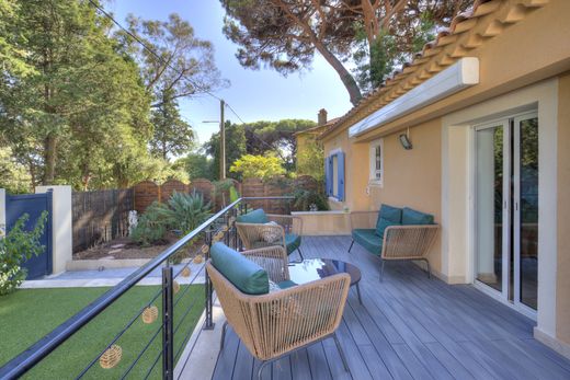 Willa w Cavalaire-sur-Mer, Var