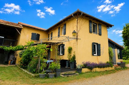 Maison de luxe à Masseube, Gers