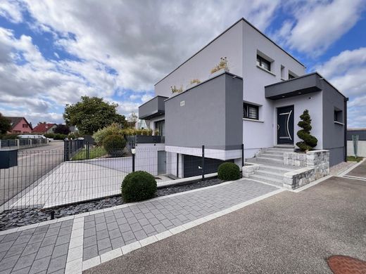 Maison de luxe à Feldkirch, Haut-Rhin