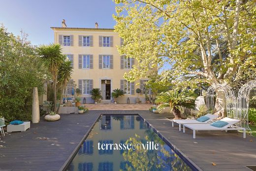 Apartment / Etagenwohnung in La Crau, Var