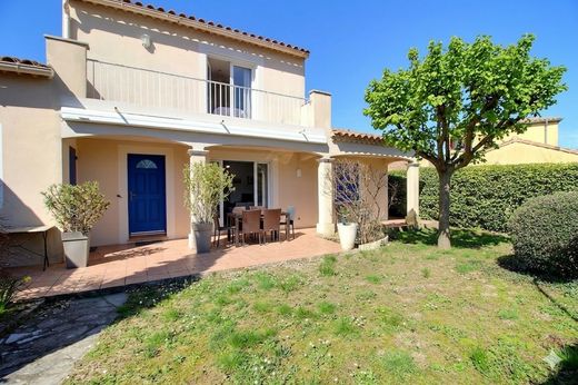 Элитный дом, Saint-Martin-de-Londres, Hérault