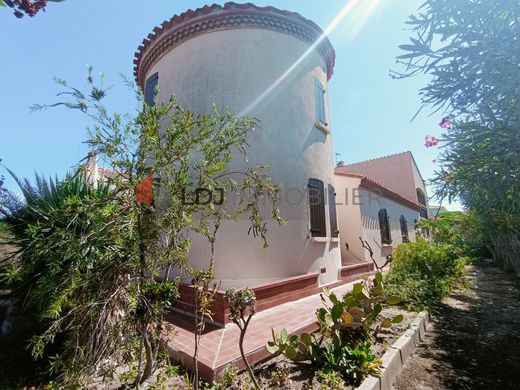 Luxury home in Le Barcarès, Pyrénées-Orientales