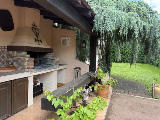 Luxury home in Sucy-en-Brie, Val-de-Marne