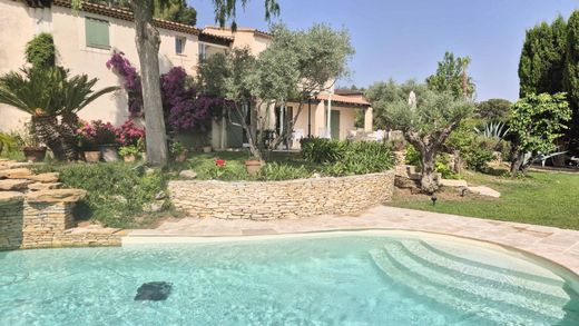 Villa à Saint-Mitre-les-Remparts, Bouches-du-Rhône