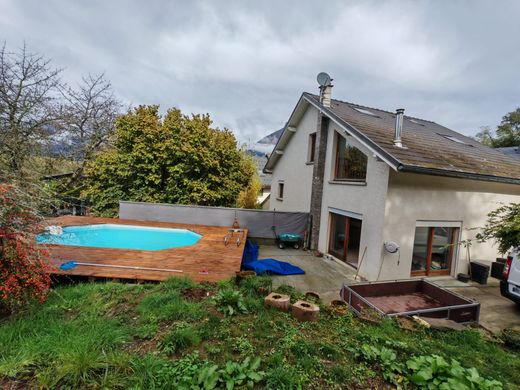 Casa de lujo en Châteauneuf, Saboya