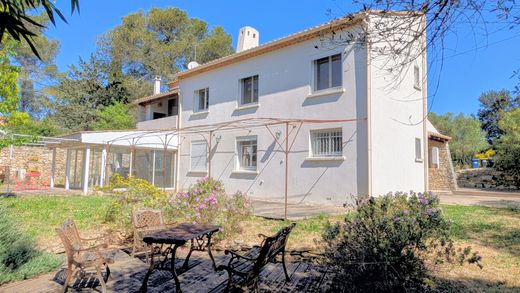 Элитный дом, Ним, Gard