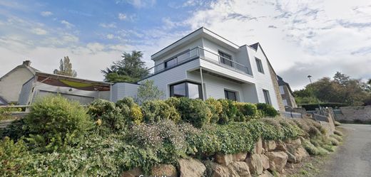 豪宅  Le Val-Saint-Père, Manche