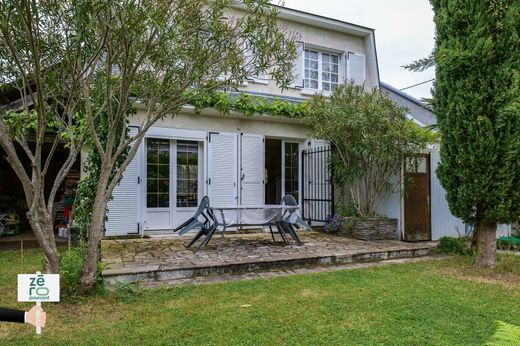 Luxus-Haus in Orvault, Loire-Atlantique