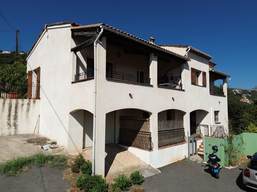 Willa w Saint-Laurent-du-Var, Alpes-Maritimes