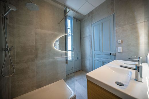 套间/公寓  尼姆, Gard