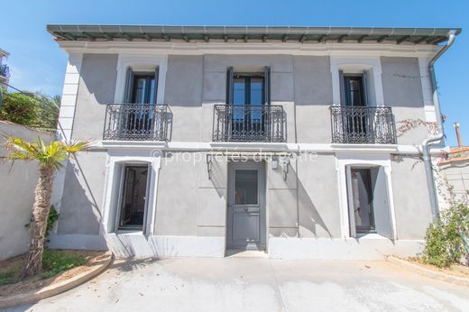 Элитный дом, Сет, Hérault