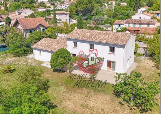 Luxe woning in Solliès-Pont, Var