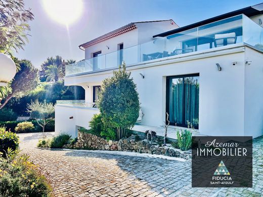 Luxury home in Saint-Aygulf, Var