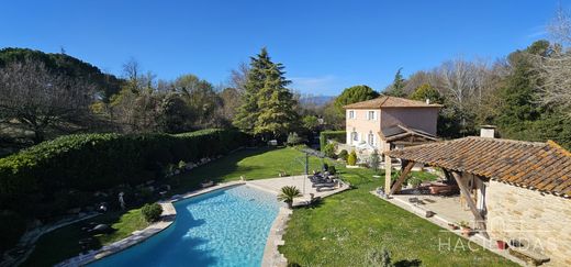 Luxury home in Meyrargues, Bouches-du-Rhône