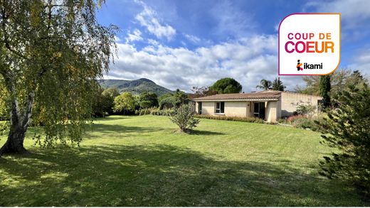 Luxe woning in Chomérac, Ardèche