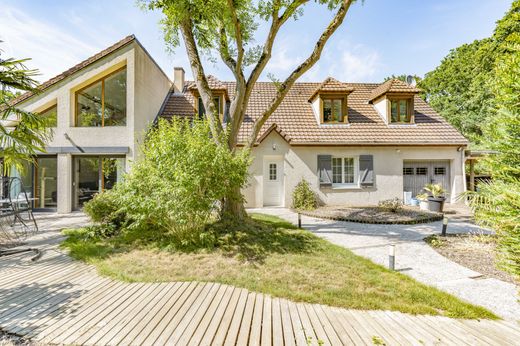 Luxury home in Montfort-l'Amaury, Yvelines
