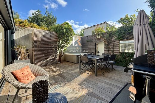 Πολυτελή κατοικία σε La Rochelle, Charente-Maritime