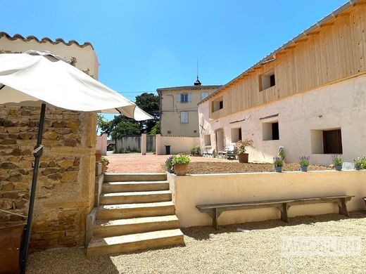 Luxus-Haus in Saint-Amour-Bellevue, Saône-et-Loire