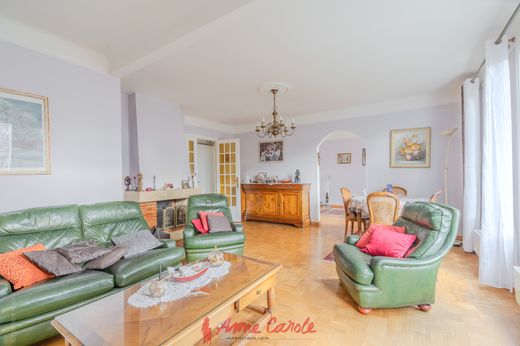 Luxury home in Joinville-le-Pont, Val-de-Marne