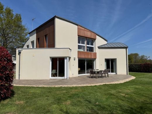 Luxury home in Pontivy, Morbihan