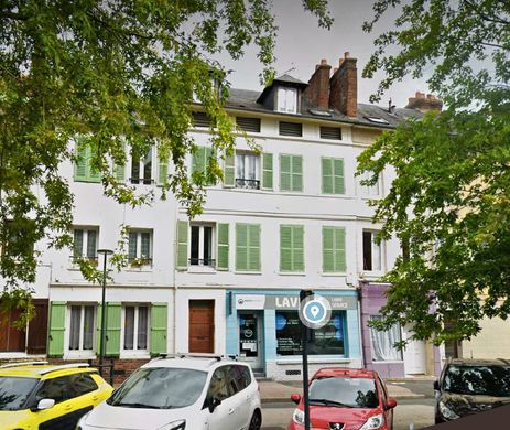 Luxe woning in Louviers, Eure